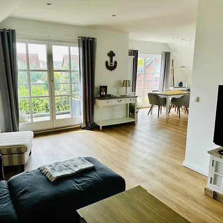 Grosse Deluxe Ferienwohnung Mit Balkon, 2 Sz Und Nur 300M Zum Strand Kellenhusen Exterior foto